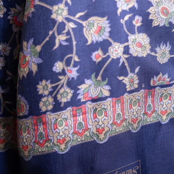 Sunkyung Sa Blue Vintage Satin Rectangle Womens Scarf - Picture 6 of 8